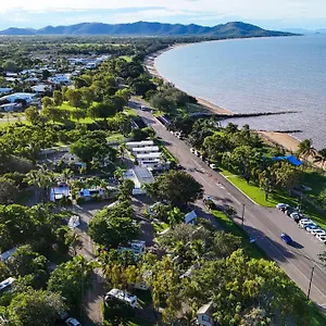 rowes-bay-beachfront-holiday-park.queenslandhotels.net/